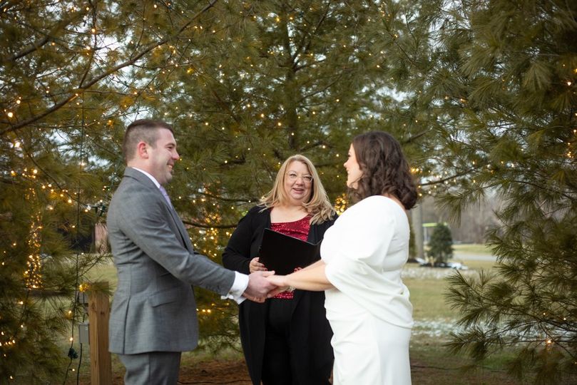 Officiant Kim