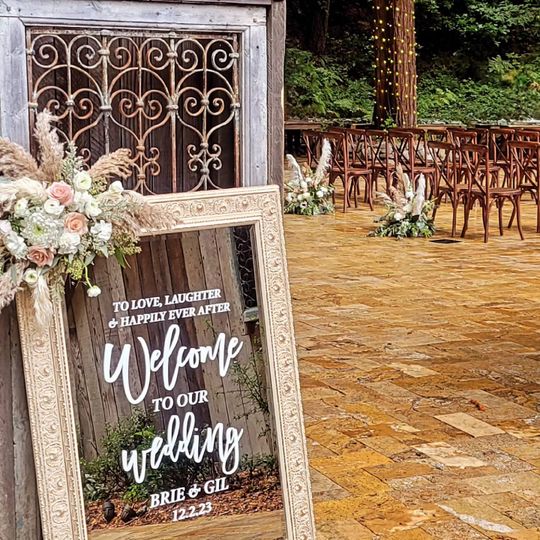 Luxury Floral Designs by Karla's Kreations