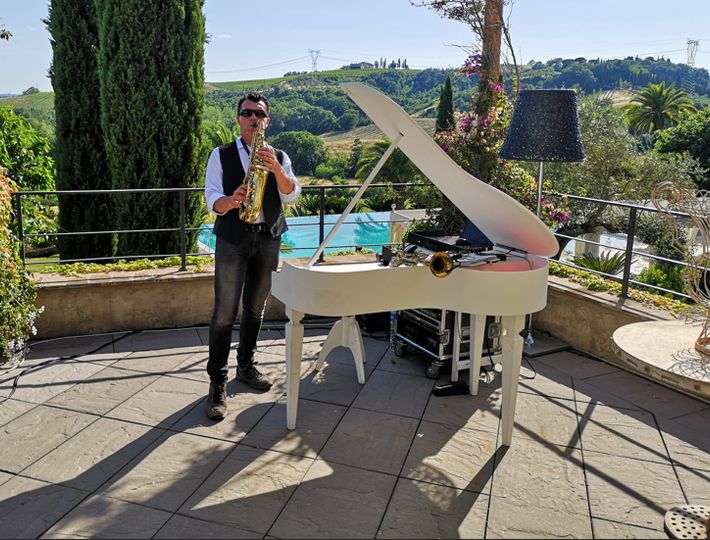 Federico Tozzi DJ and Sax