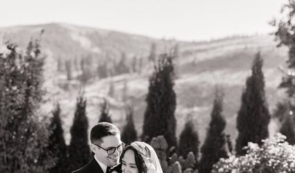 The Fox Hollow Design House & Events