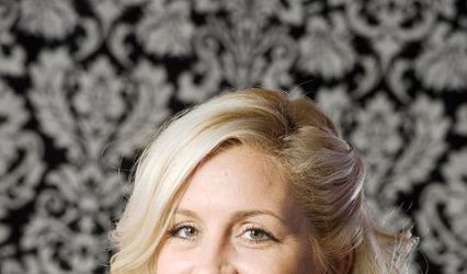 Tina Romo-Hairstylist