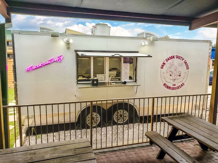 Van's Damn Tasty Tacos and Ronburguesas
