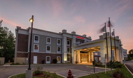 Hampton Inn & Suites