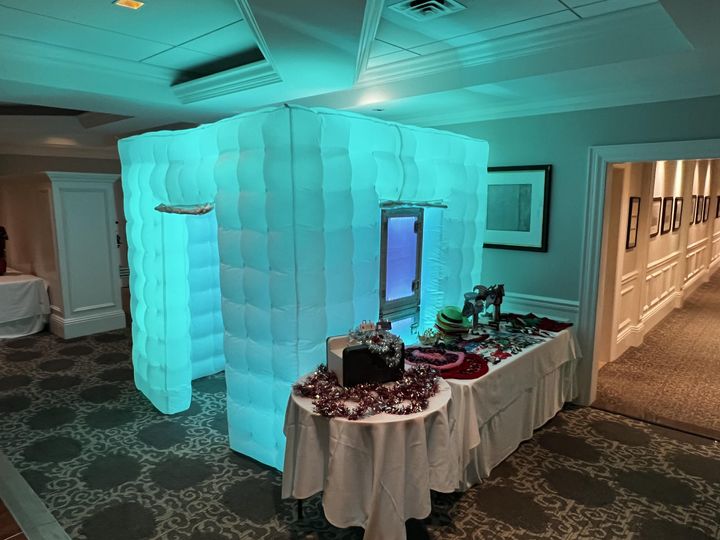 Photo-FUN-Booth by Kri8 Entertainment