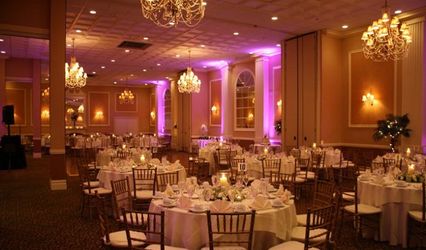 Maggio's Ballroom at Hampton Square