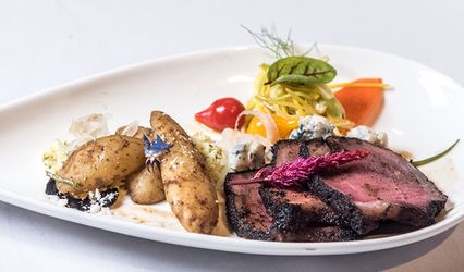 Nosh Eatery &Creative Catering