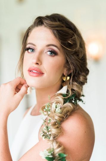 Whik'd Hair and Makeup Hawaii (Wicked)