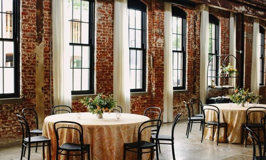 The Ellis in Italian Village