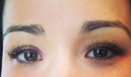 Eyelash Extensions by Nina