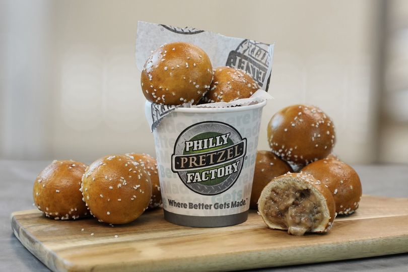 Review Mini Cheesesteaks From Philly Pretzel Factory On Top Of Philly News