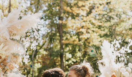 Rainbow Roots Floral Co.