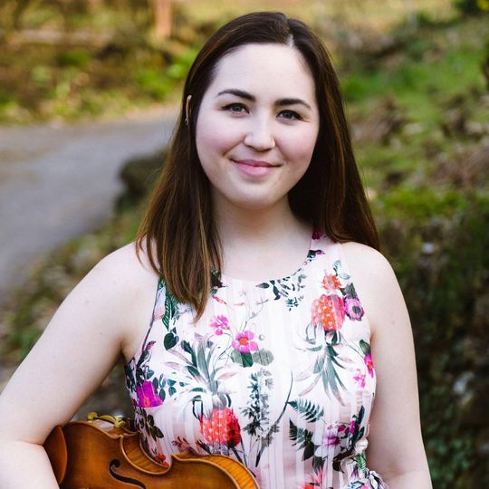 Bailey Salinero Violinist
