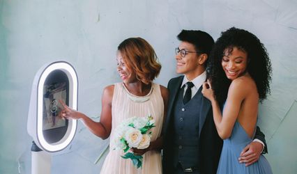 Mariah’s Photobooth Rental