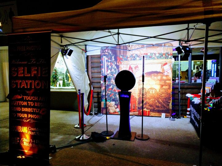 Flash Photo Booths Photo Booth Saint Louis Mi Weddingwire