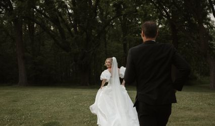 Woods to Meadows Photography