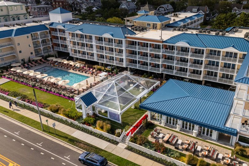 La Mer Beachfront Resort