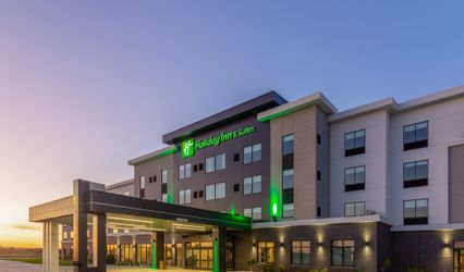 Holiday Inn & Suites - Bien Venu Event Center
