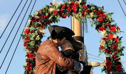 Black Raven Pirate Ship