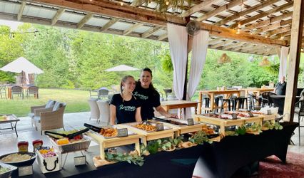 Roosters Catering & Food Truck