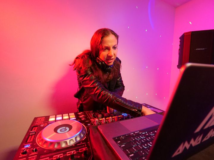 DJ Anna Awe Entertainment