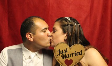 Fromage Photo Booth Rentals