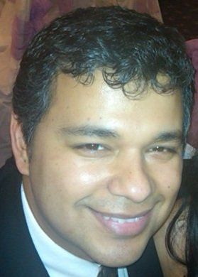KISS THE BRIDE - Bilingual Wedding Officiant