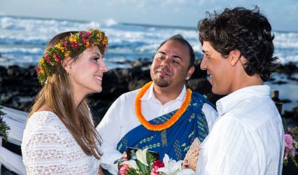 `Ae`Ike Hawaiian Wedding Officiant Services