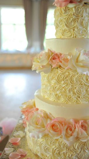 Cakes Creatively by Crystal