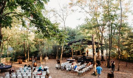 The Grove: Outdoor Venue and Drinkery