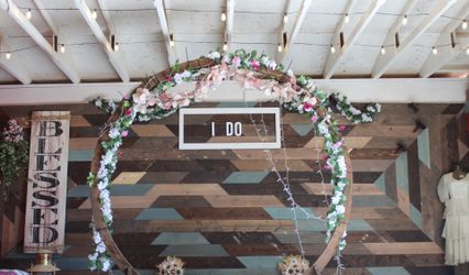Little Red Barn Wedding Chapel