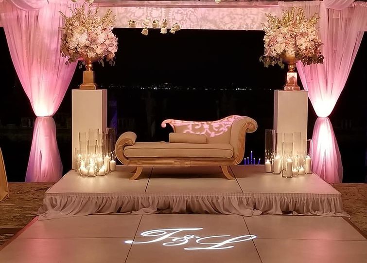 Rays Of Light Lighting Decor Hollywood Fl Weddingwire