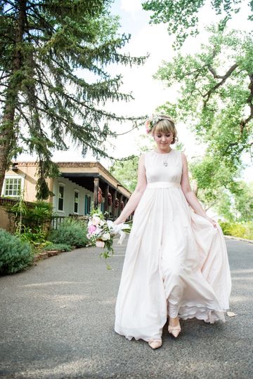 Couple: Carina & Brian	
Anniversary: 6/15/2013	
Location: Ash Mill Farms	
Photographer: Love Me Do...