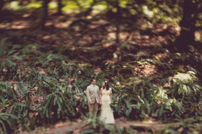 Couple: Kelsy & Derek	
Anniversary: 6/22/2013	
Location: Minnesota 	
Photographer: Eileen K...