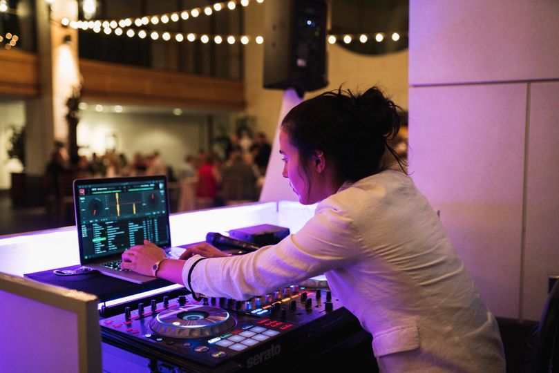 Vibe Wedding Dj View 3 Reviews And 26 Pictures