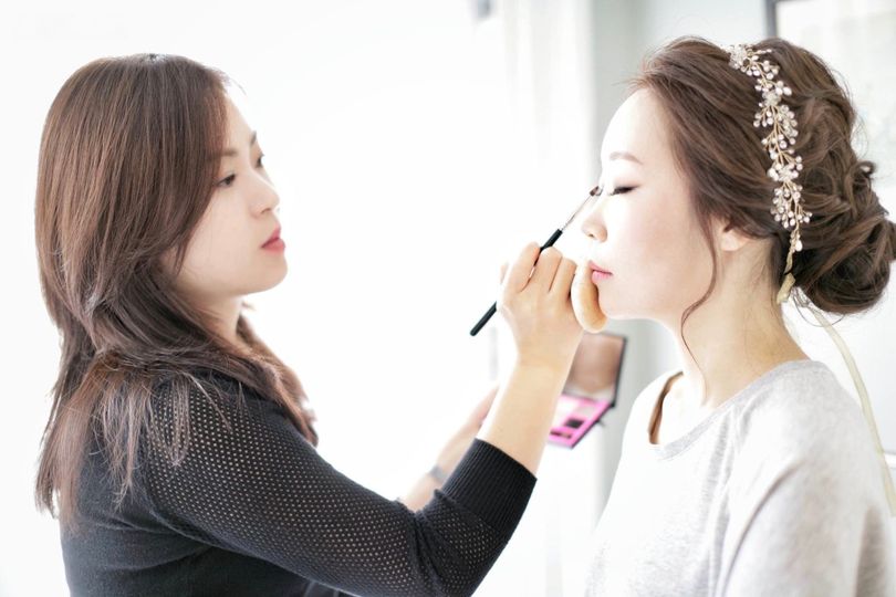 Say Makeup Artist