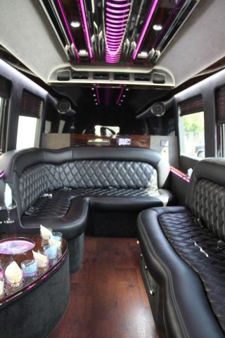 Elm Brook Limousine Service