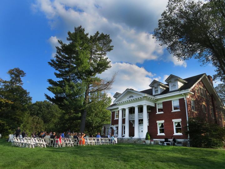 Inn on Crescent Lake