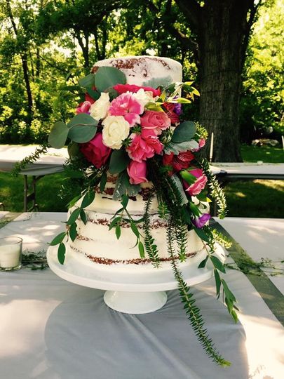 Kat S Cakes Wedding Cake Indianapolis In Weddingwire