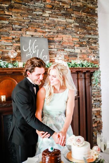 Dolly S Sweet Sensations Wedding Cake Katy Tx Weddingwire