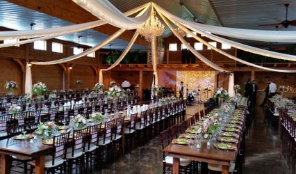 The Saltbox Inn & Stables