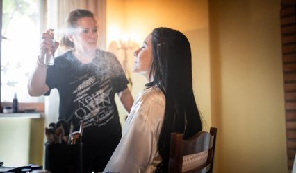 Amabile Makeup and Hairstyle