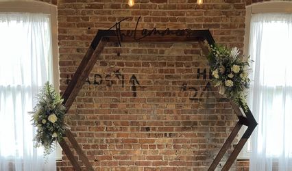 Swonk's Flowers and Gifts