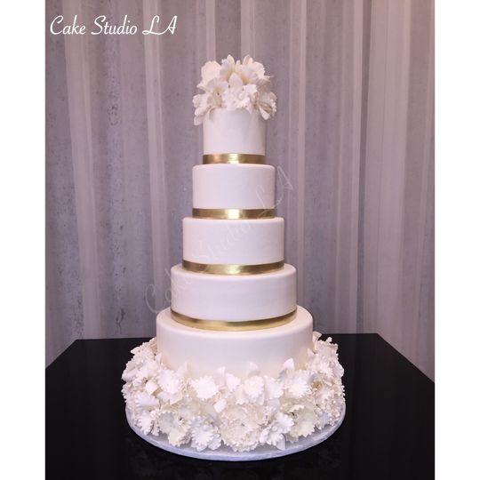 Cake Studio La Wedding Cake Los Angeles Ca Weddingwire