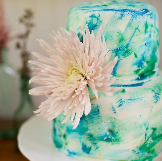 The Short Giraffe Mini Confections & Catering