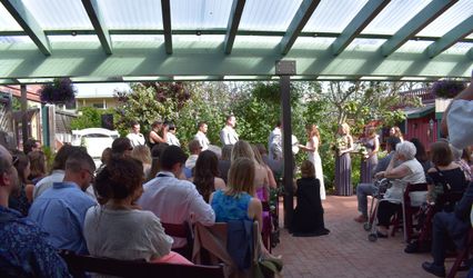 Lunada Garden Bistro/Venue