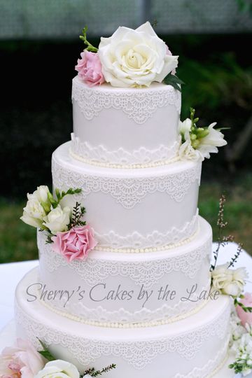Sherry's Cakes by the Lake