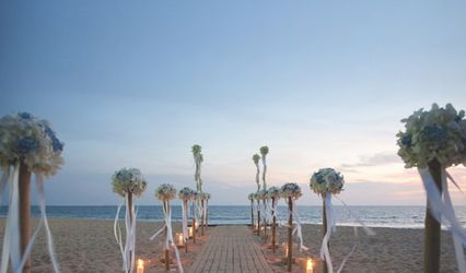 Divine Destination Weddings & Honeymoons