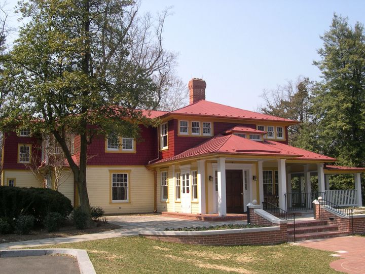 Hendry House