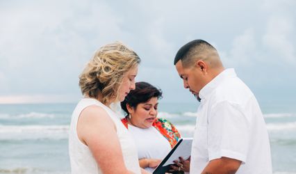 The Love Officiant Renee Reyes