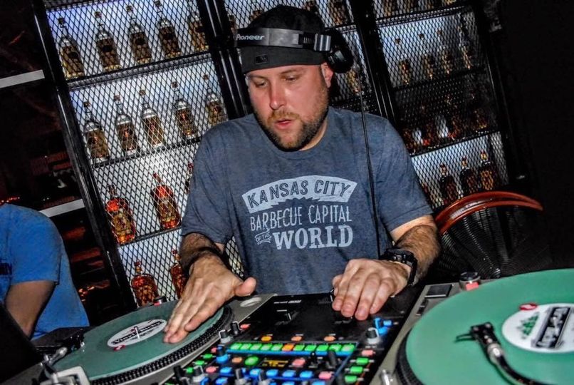Vinyl Richy Wedding Dj View Reviews And 8 Pictures